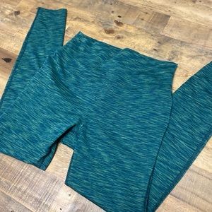 OUTDOOR VOICES green leggings size Medium